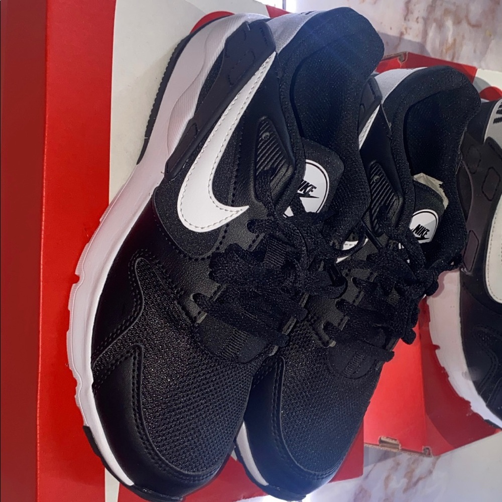 Nike (LD victory)